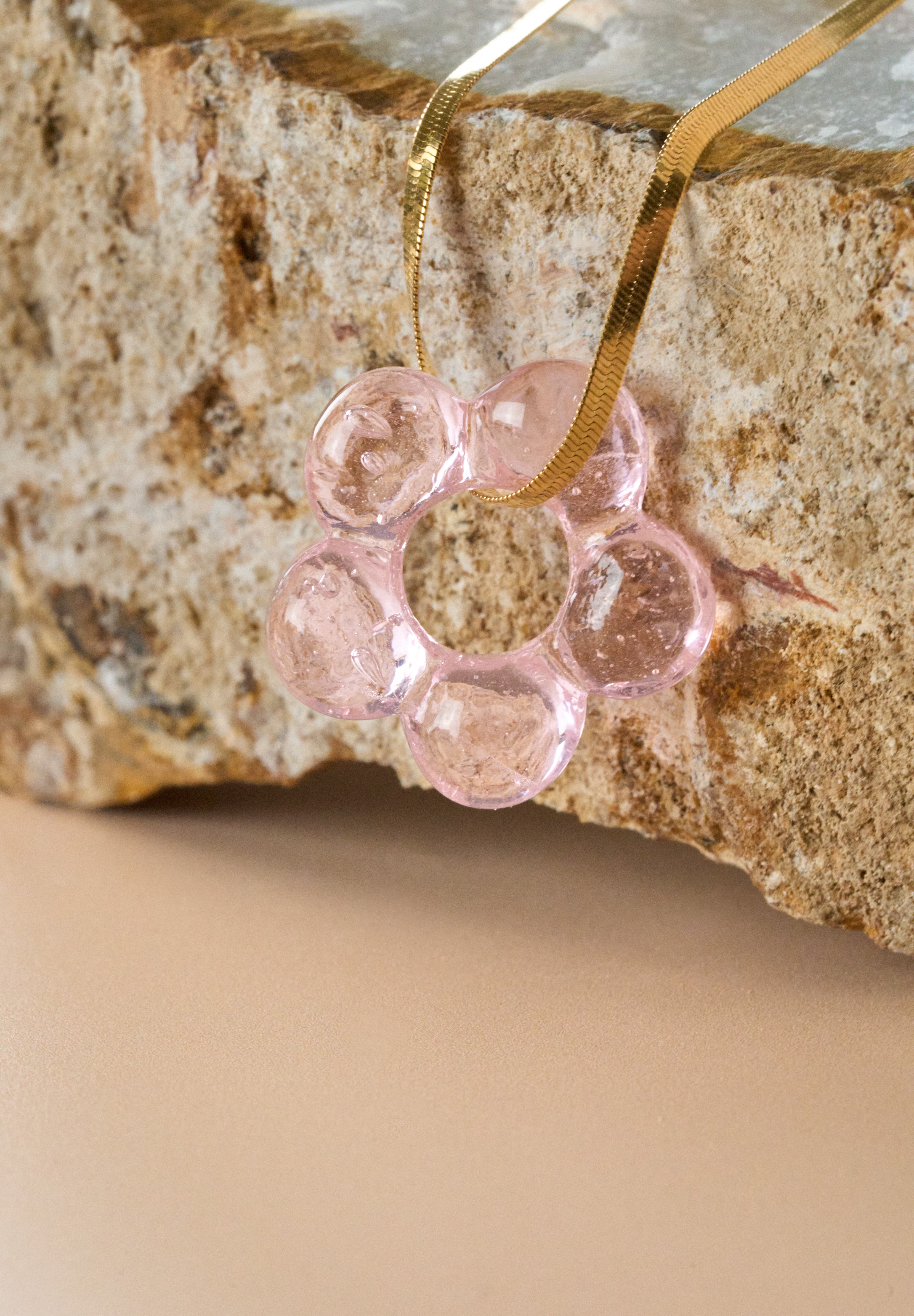 Dazy Glaze Necklace in Gold