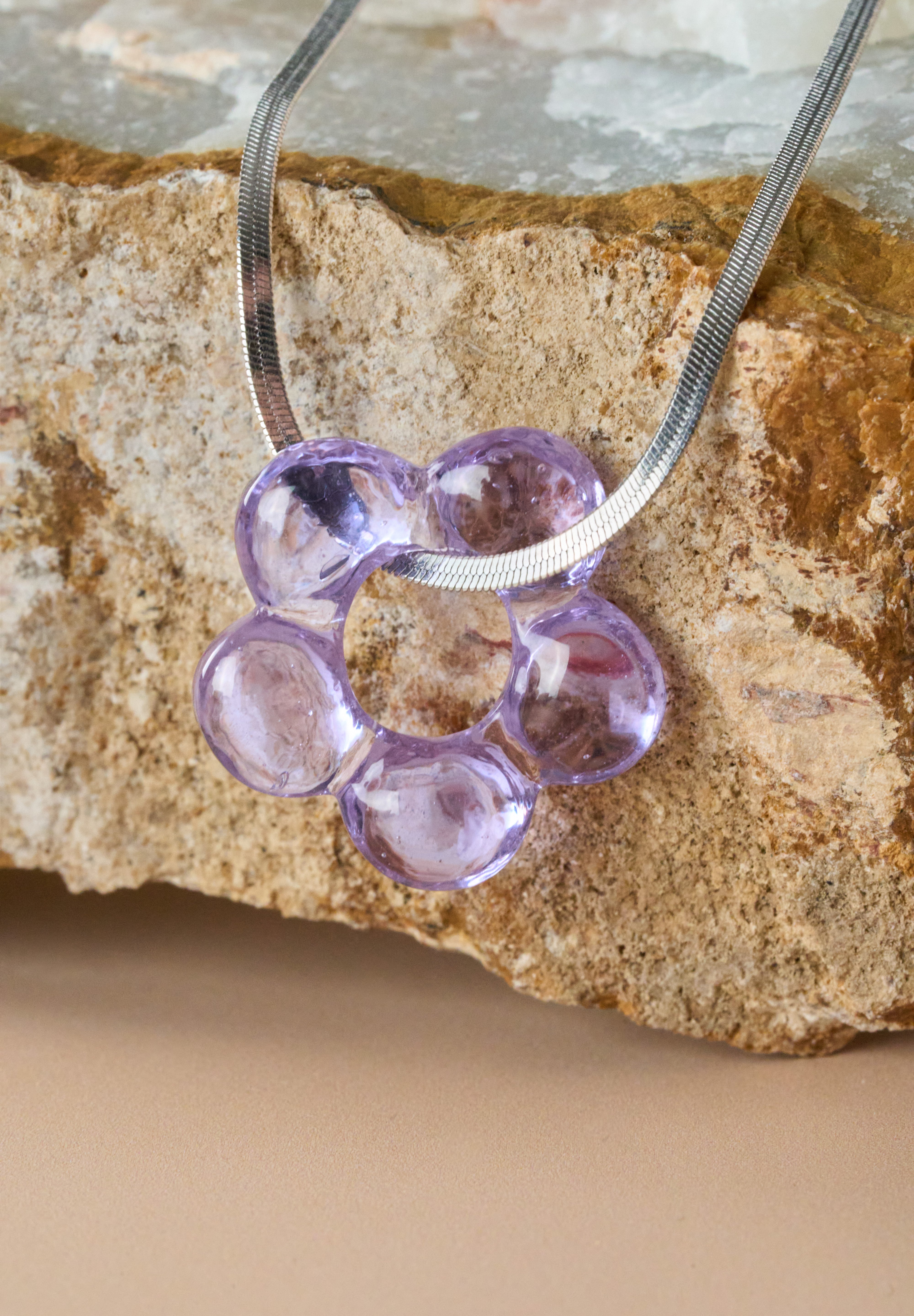 Dazy Glaze Necklace in Gold