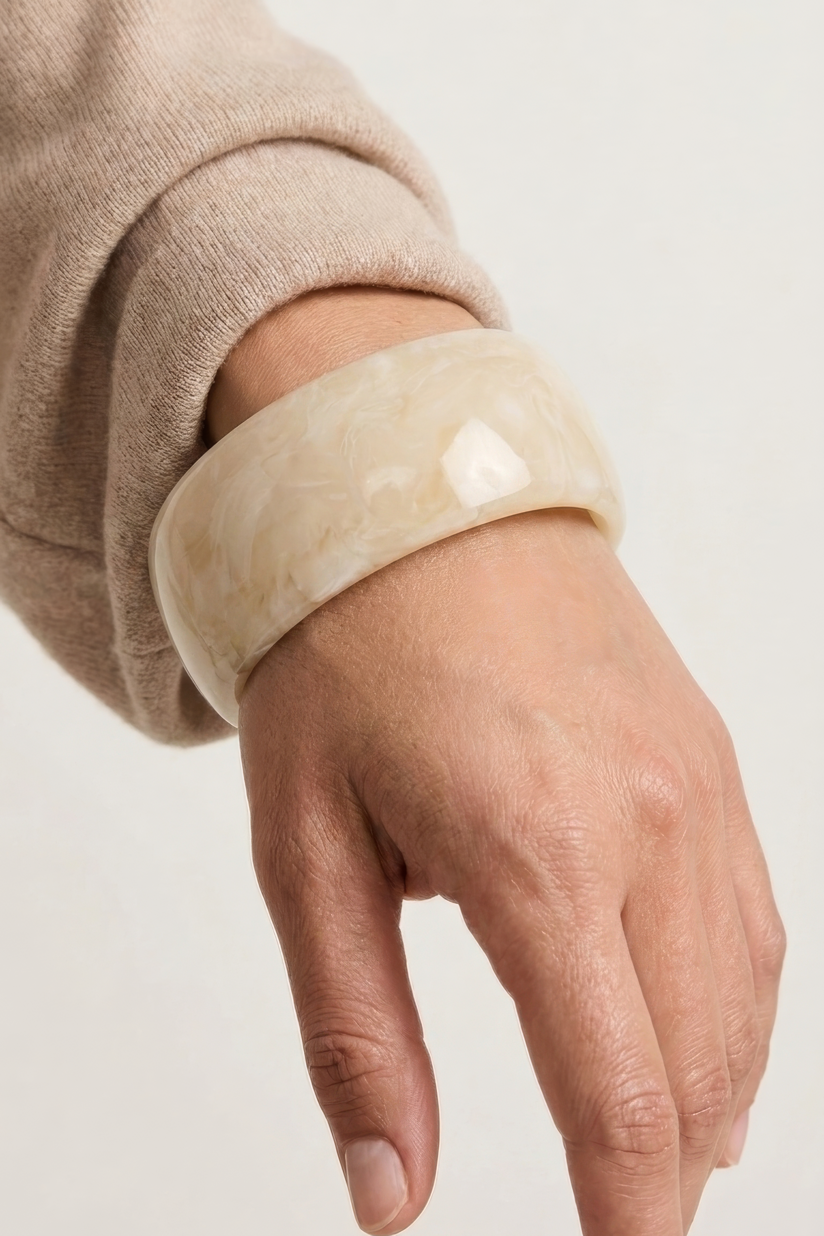 MIA_CLOUD_CUFF