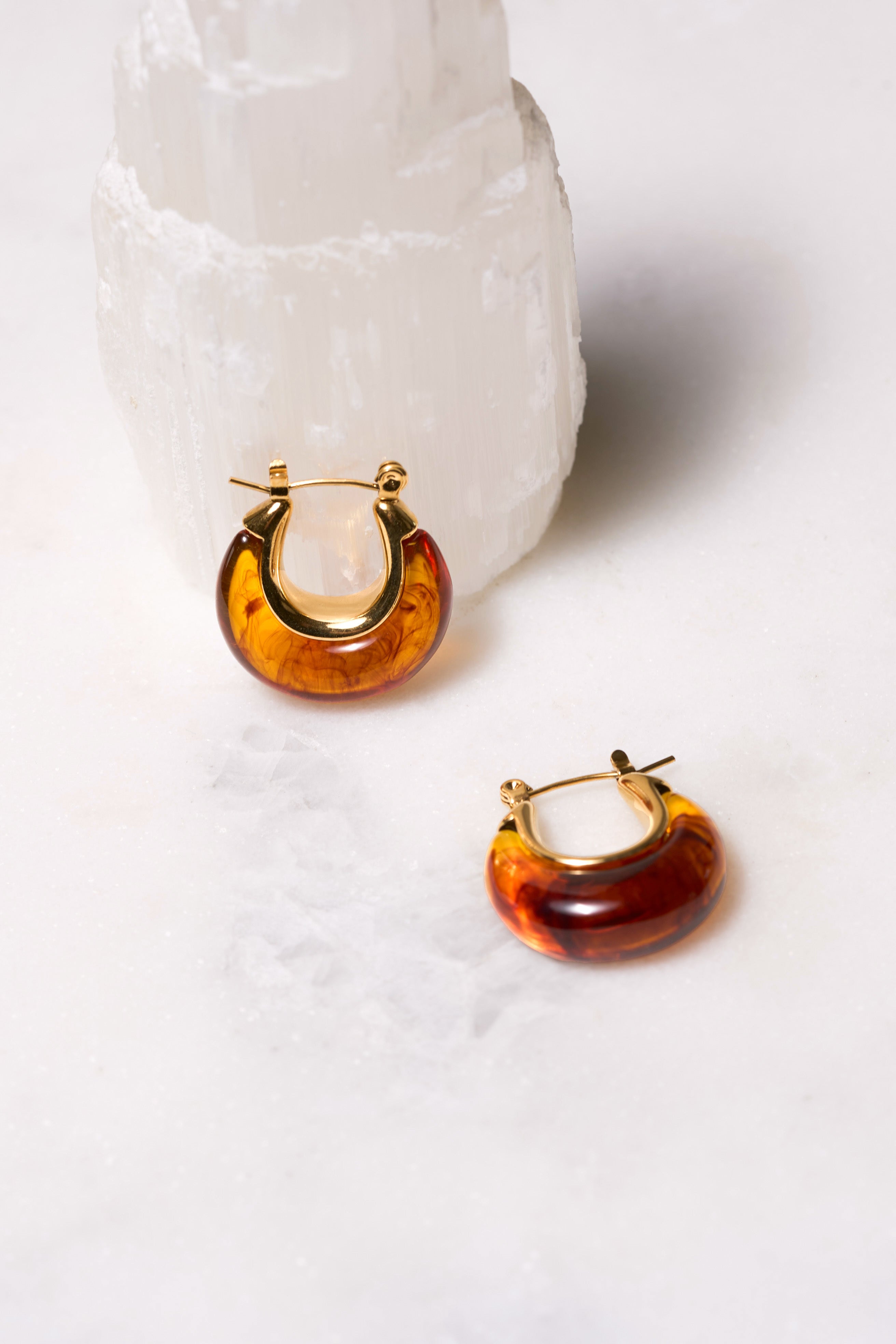 Selma_Amber_Earrings_V01